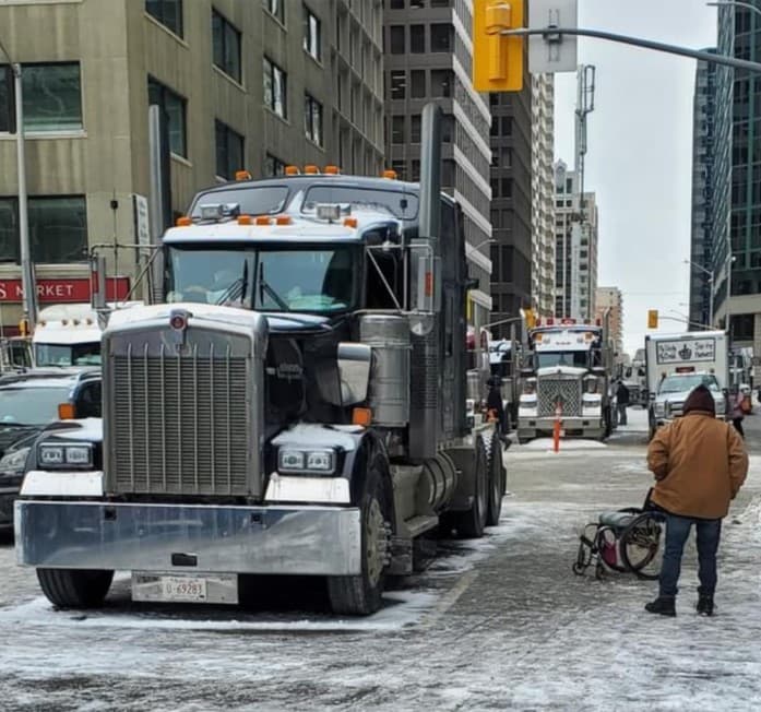 Clima de crispação social e política cresce no Canadá