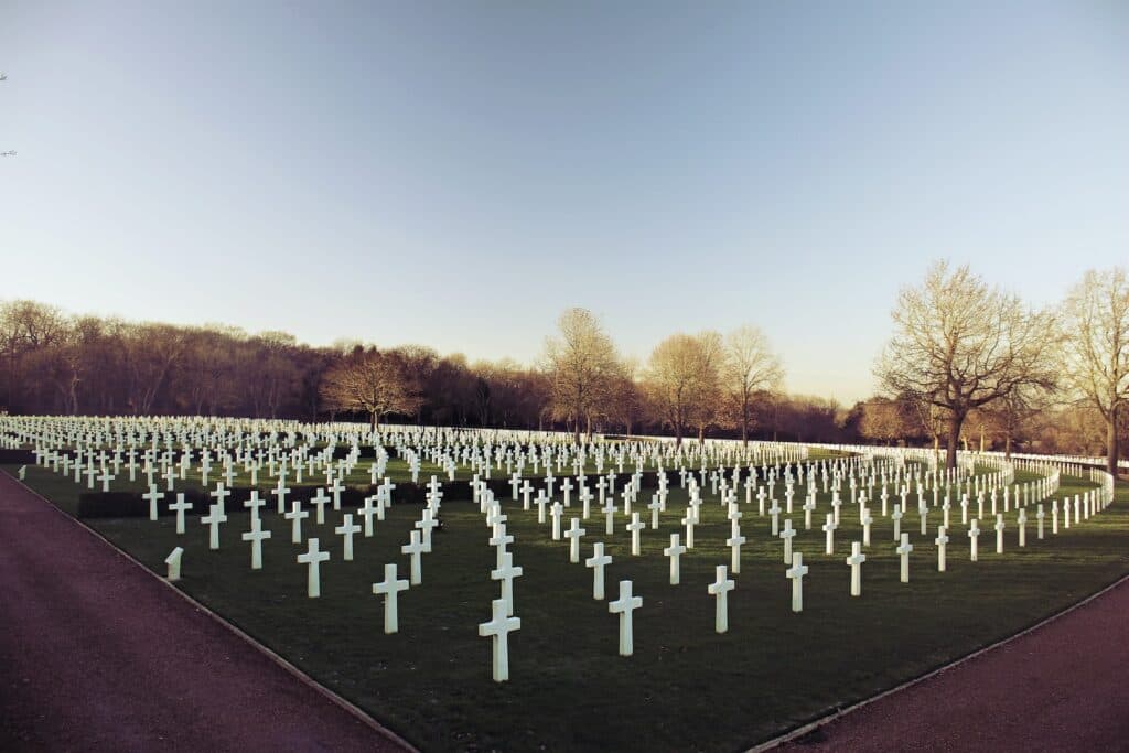 landscape photo of cemetery during daytime
