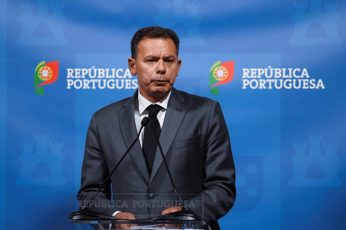 A Economia do Fogo num país de aselhas governado por mentecaptos